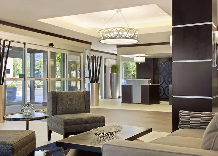Embassy Suites By Hilton St Louis Airport