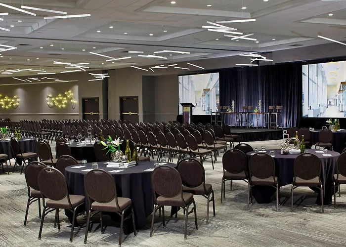 Renaissance St. Louis Airport Hotel